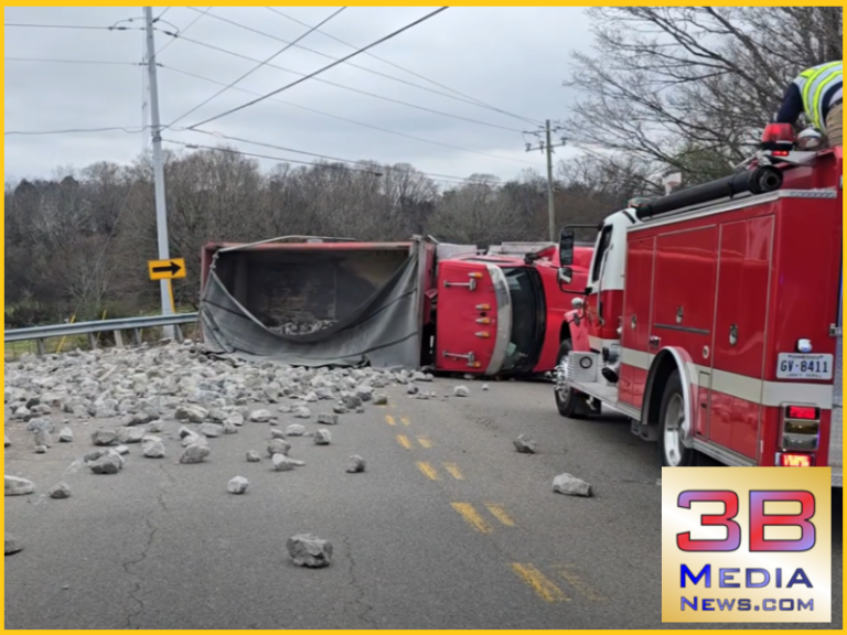 OVERTURNED TRUCK SHUTS DOWN HIGHWAY 95 IN LOUDON COUNTY – 3B Media News