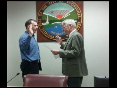 DAVID BEATY OFFICIALLY SWORN IN AS CROSSVILLE POLICE CHIEF