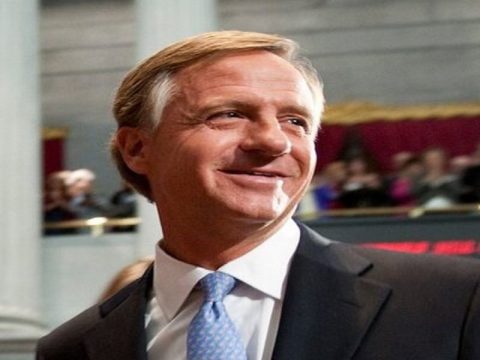 GOVERNOR HASLAM GRANTS EXECUTIVE CLEMENCY TO 11