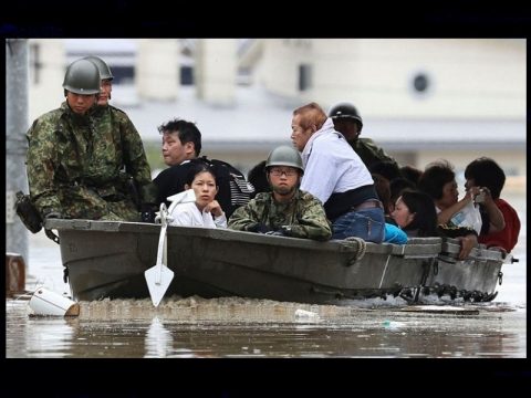 Japan Ground Self-Defense Force aiding flood victims