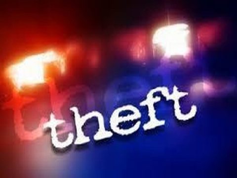 Theft reported at Crossville apartment complex