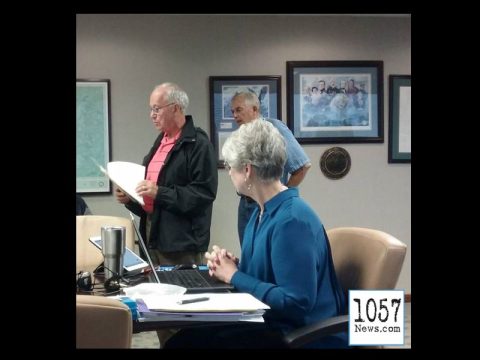 CROSSVILLE CITY COUNCIL HEARS FROM LAKE HOLIDAY RESIDENTS ON WATER LEVEL PROBLEMS