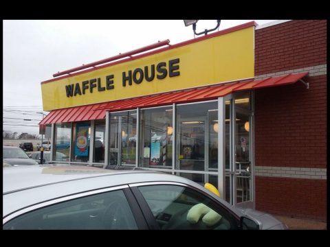 TENSE SITUATION AVERTED AT CROSSVILLE WAFFLE HO-- USE
